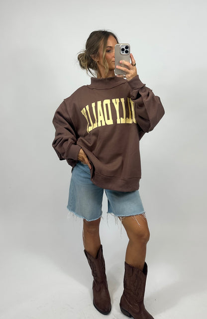 Dilly Dally Sweatshirt - Brown