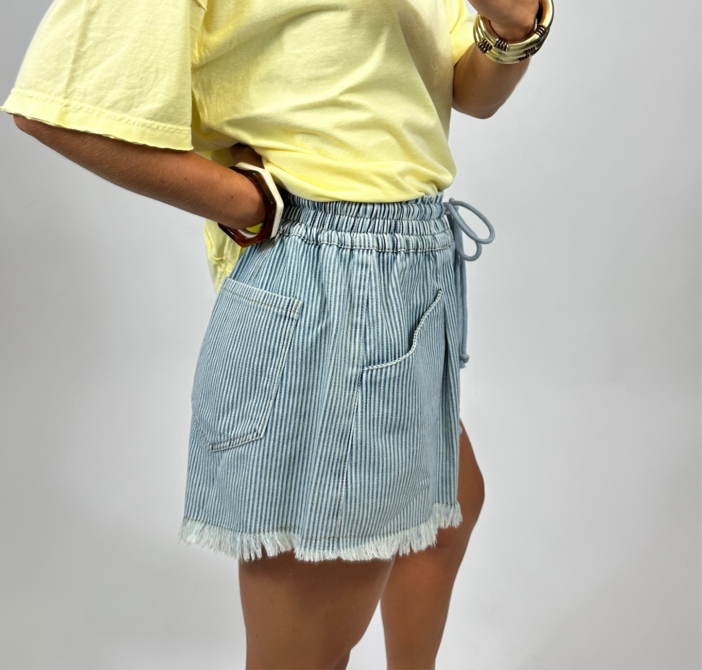 Marlowe Frayed Hem Shorts