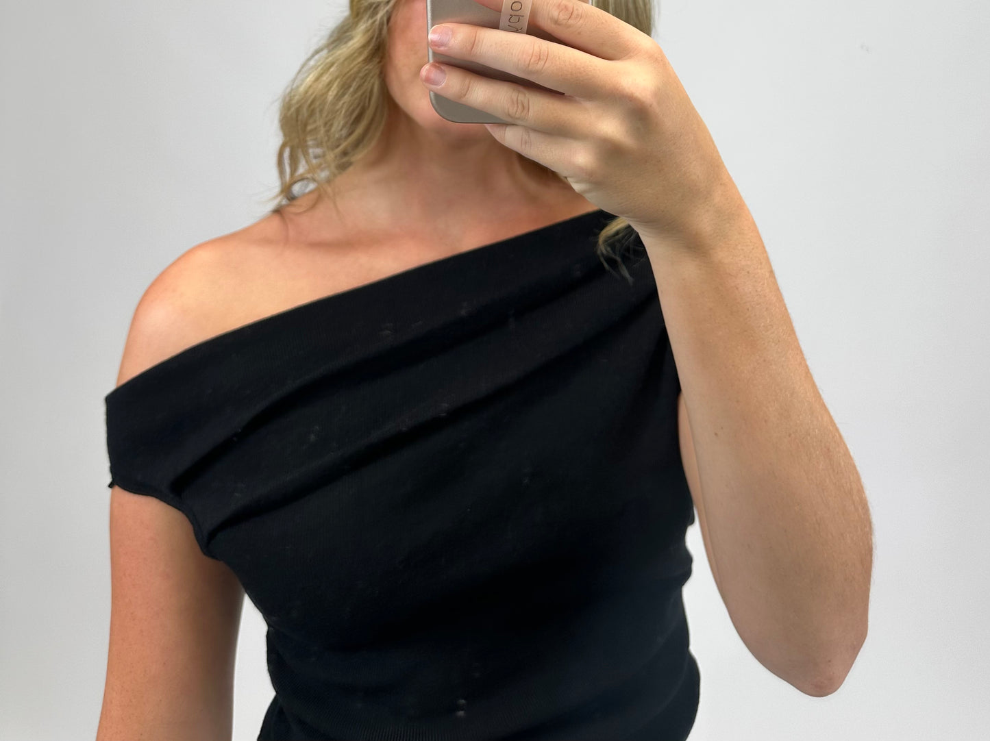 Grace Off the Shoulder